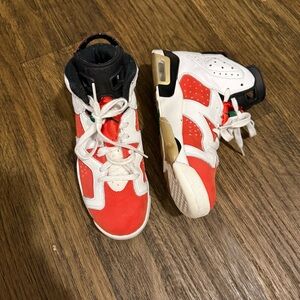 Jordan Retro 6 Gatorade Orange and White Sneaker Size 5Y